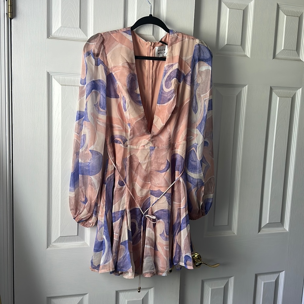 Hello Molly, 6, deep V dress